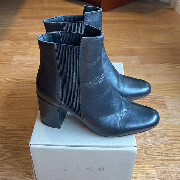 Zara Leather Ankle Boots with Stretch Detail Sz 6.5 - Picture 3 of 9
